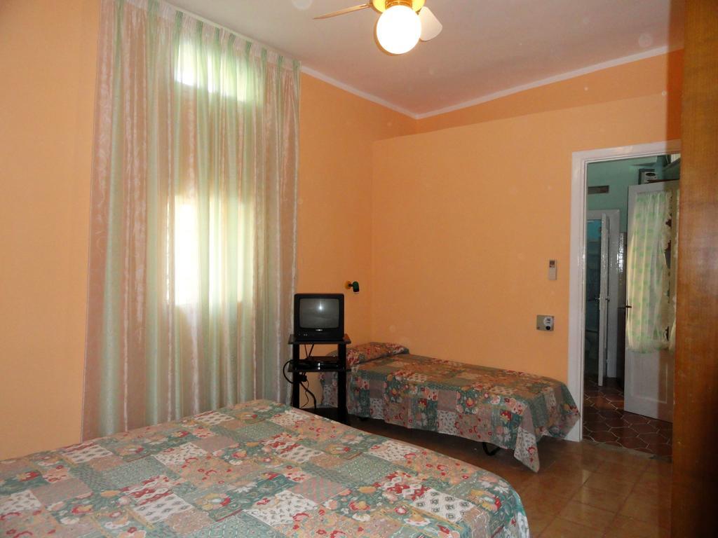 Chiaia Apartments Ponza Pokój zdjęcie