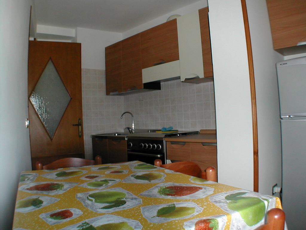 Chiaia Apartments Ponza Pokój zdjęcie