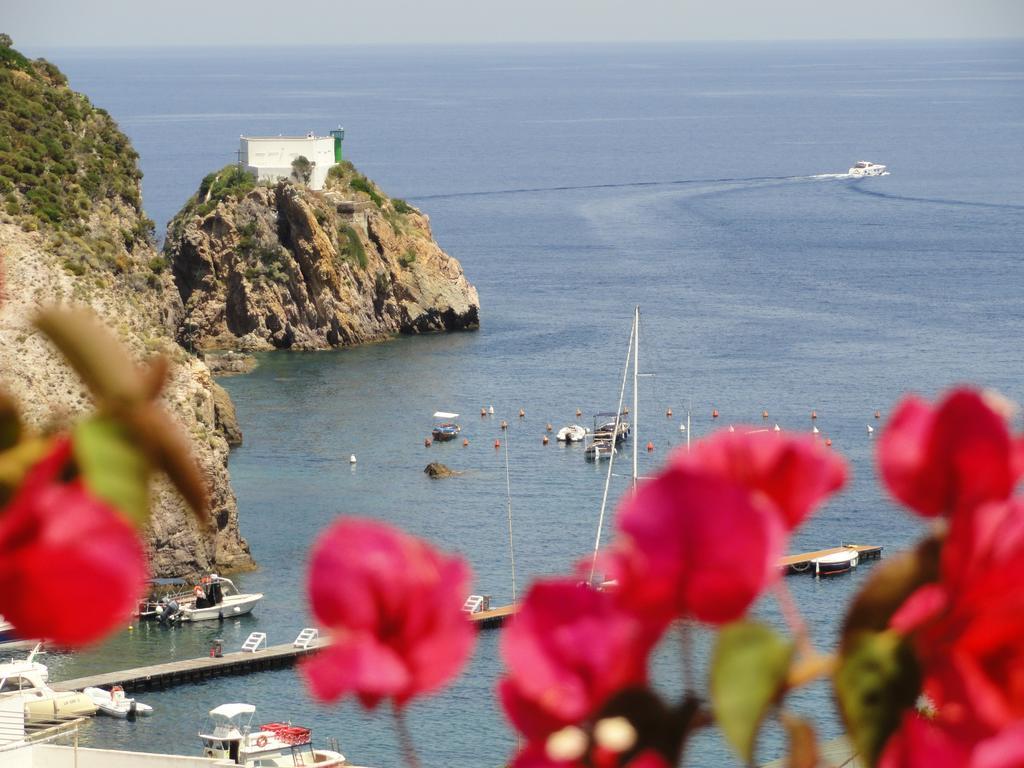 Chiaia Apartments Ponza Pokój zdjęcie