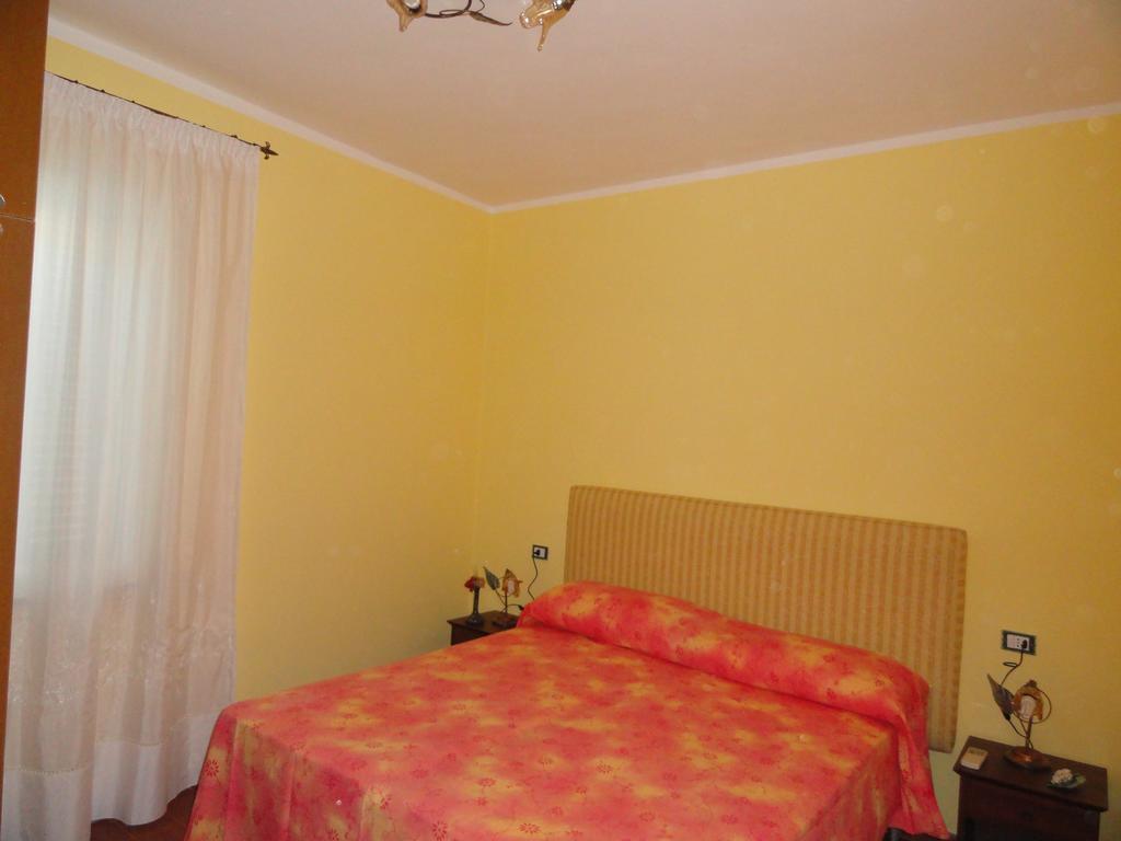 Chiaia Apartments Ponza Pokój zdjęcie