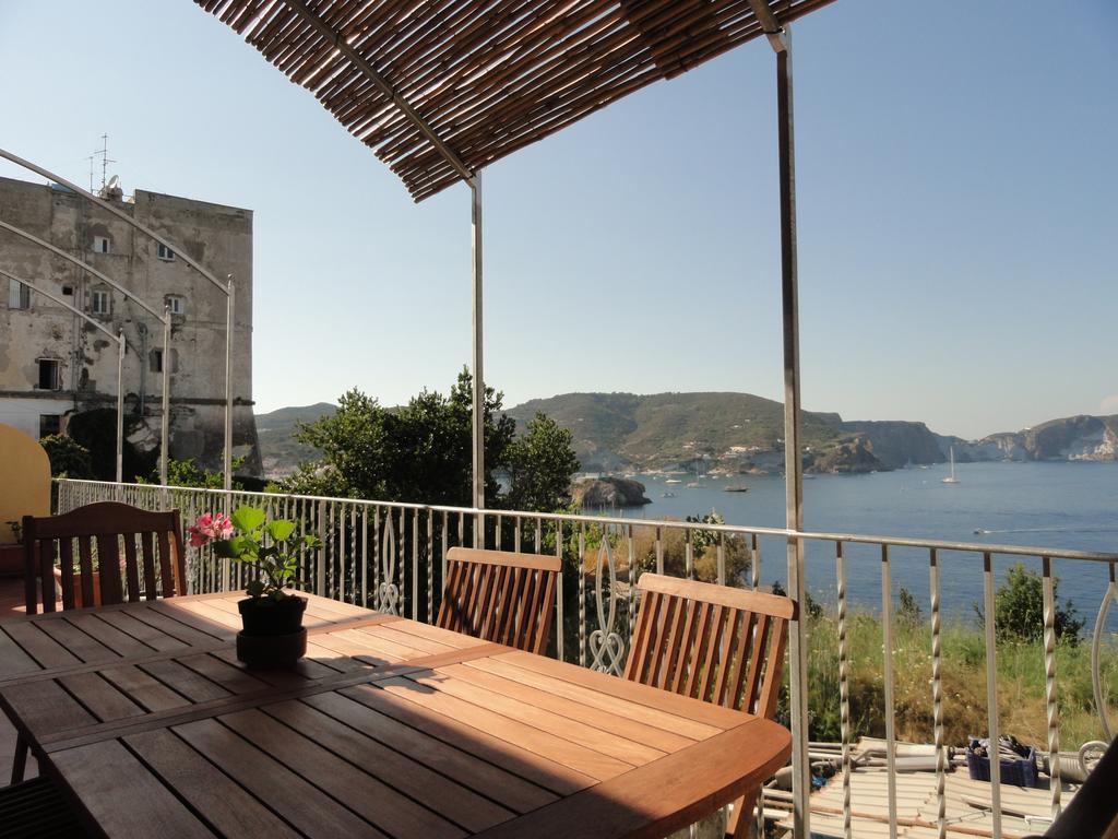 Chiaia Apartments Ponza Pokój zdjęcie