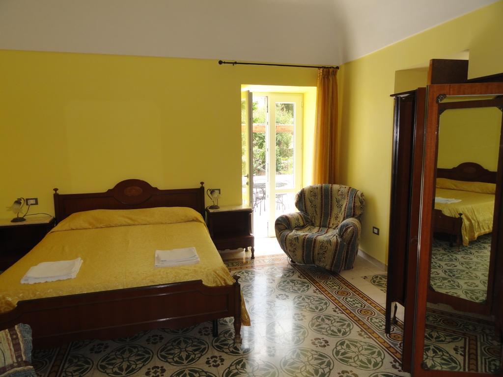 Chiaia Apartments Ponza Pokój zdjęcie