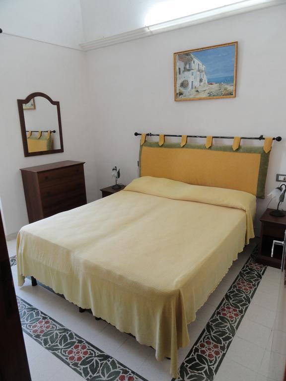 Chiaia Apartments Ponza Pokój zdjęcie
